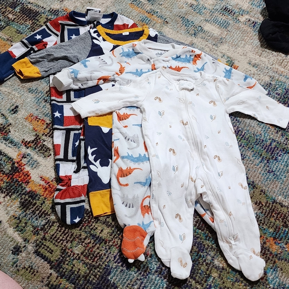 0-3 Baby Jammies GUC